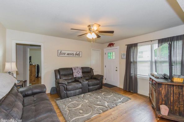 1006 Circle Dr, Benton, AR 72015